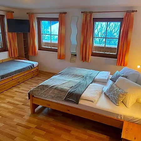 B&B Reiterhof Familie Laubichler 3*