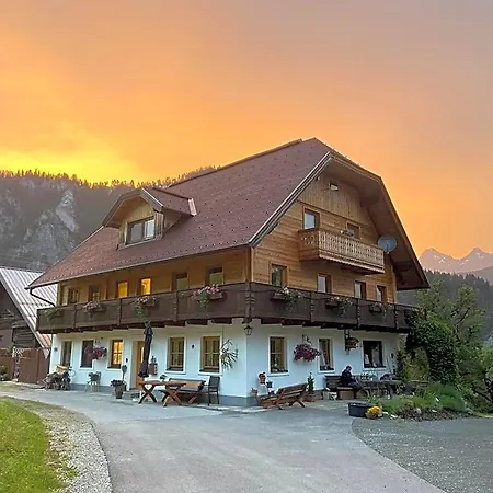 Reiterhof Familie Laubichler Bed & Breakfast Schladming